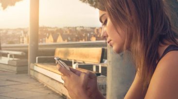 Tips Mengurangi Ketergantungan Smartphone